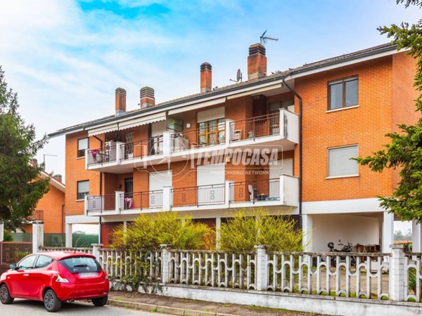 appartamento in vendita a Chieri in zona Pessione