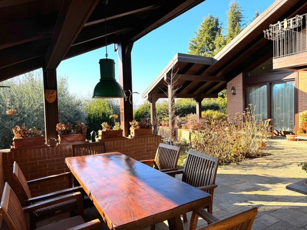 casa indipendente in vendita a Chieri