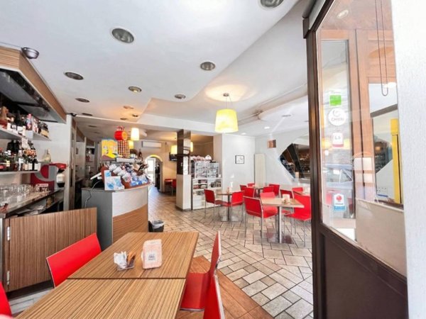 negozio in vendita a Chieri