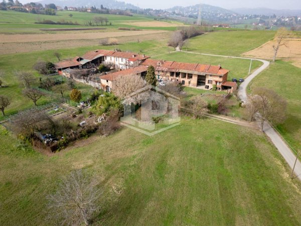 casale in vendita a Chieri