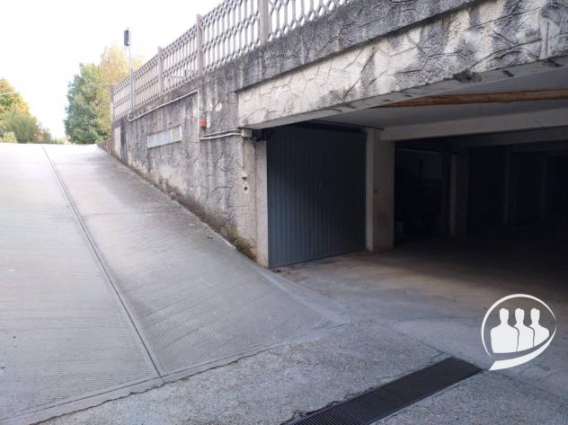 locale di sgombero in vendita a Chieri