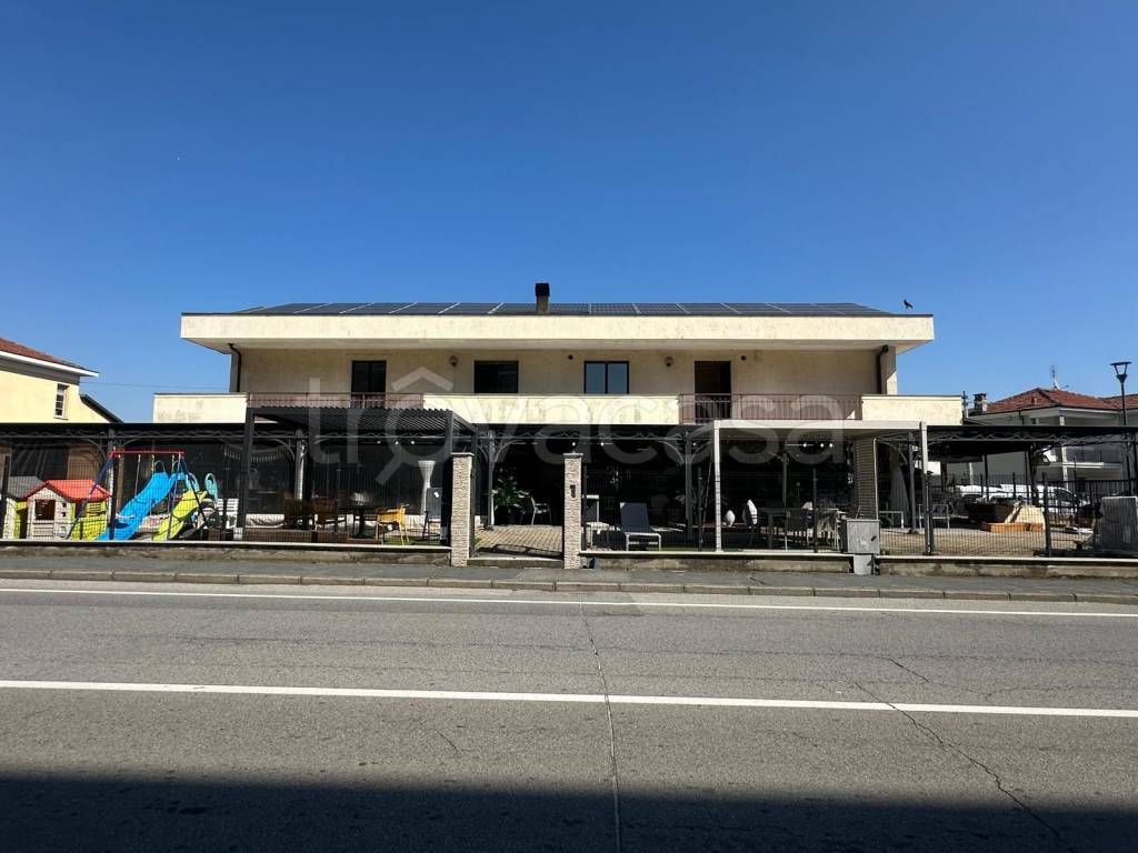 negozio in vendita a Chieri