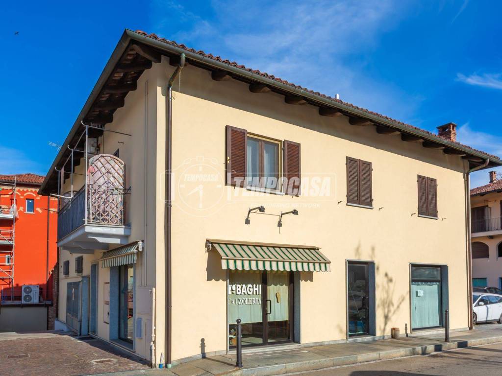 negozio in vendita a Chieri