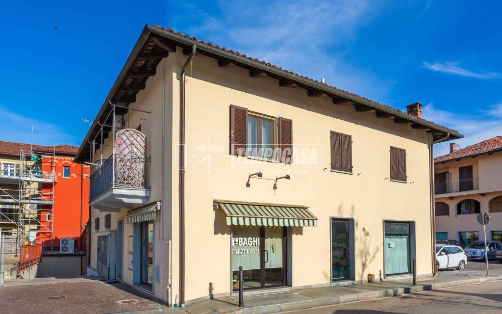 negozio in vendita a Chieri