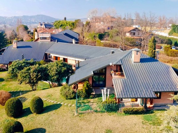 casa indipendente in vendita a Chieri in zona Roaschia