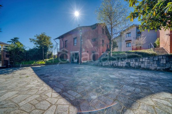 casa indipendente in vendita a Chieri in zona Roaschia