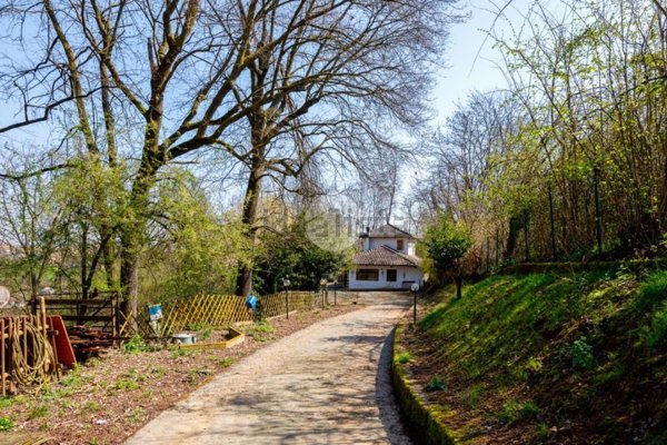 casa indipendente in vendita a Chieri