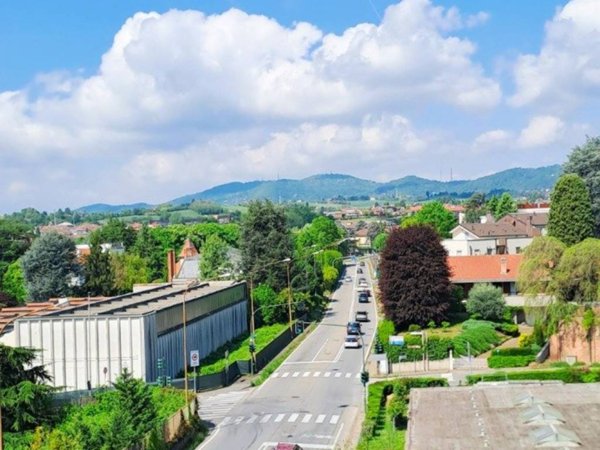 appartamento in vendita a Chieri in zona Roaschia