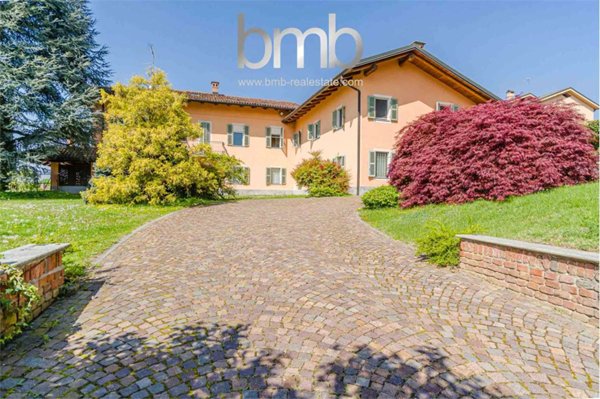 casa indipendente in vendita a Chieri