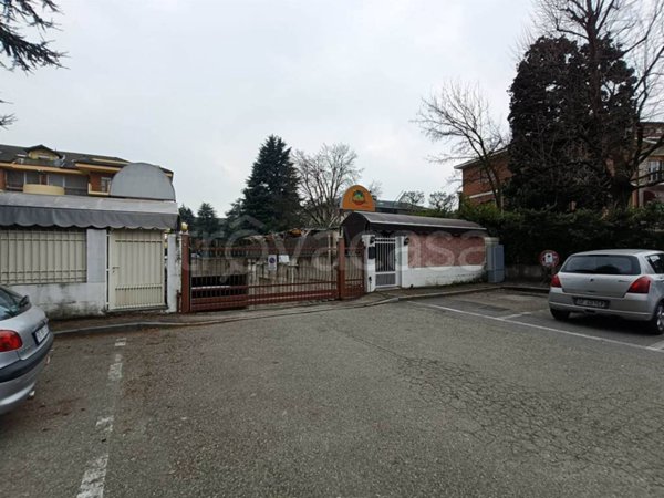 negozio in vendita a Chieri