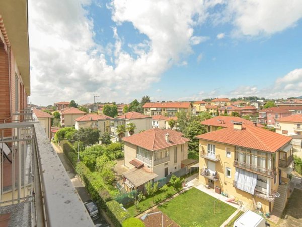 appartamento in vendita a Chieri in zona Roaschia
