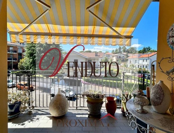 appartamento in vendita a Chieri in zona Canarone