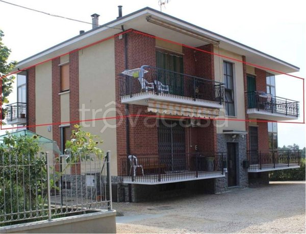appartamento in vendita a Chieri in zona Roaschia