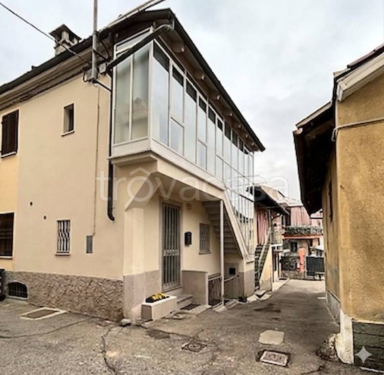 casa indipendente in vendita a Chieri