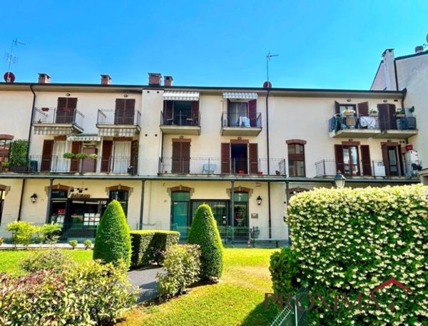 appartamento in vendita a Chieri in zona Canarone