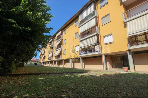 appartamento in vendita a Chieri in zona Pessione