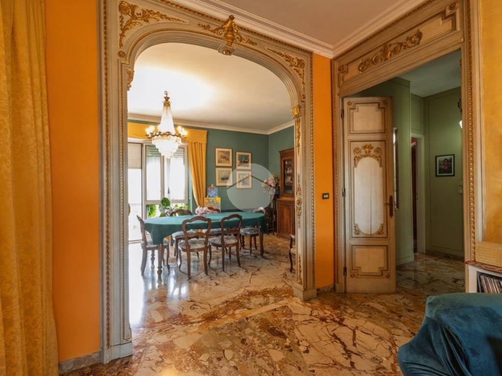 appartamento in vendita a Chieri in zona Canarone
