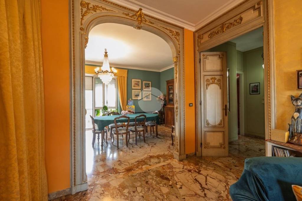 appartamento in vendita a Chieri in zona Canarone