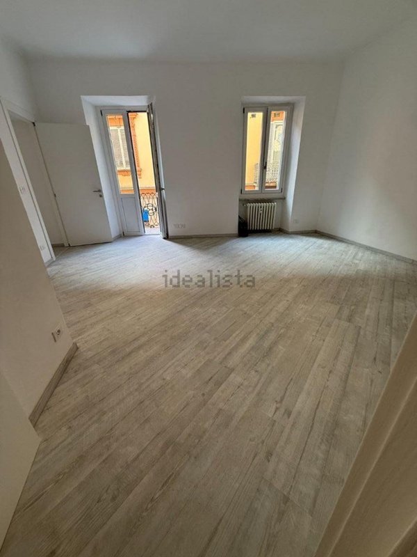 appartamento in vendita a Chieri in zona Canarone