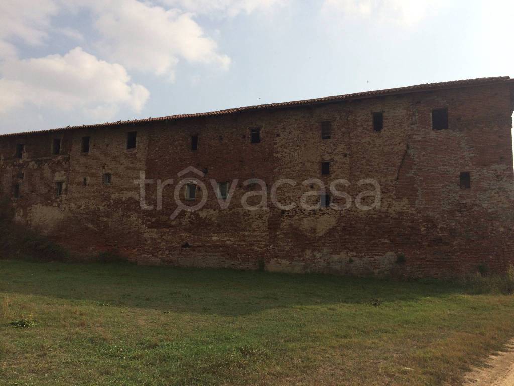casa indipendente in vendita a Chieri in zona Fontaneto