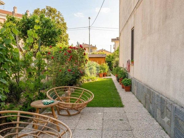 appartamento in vendita a Chieri in zona Roaschia