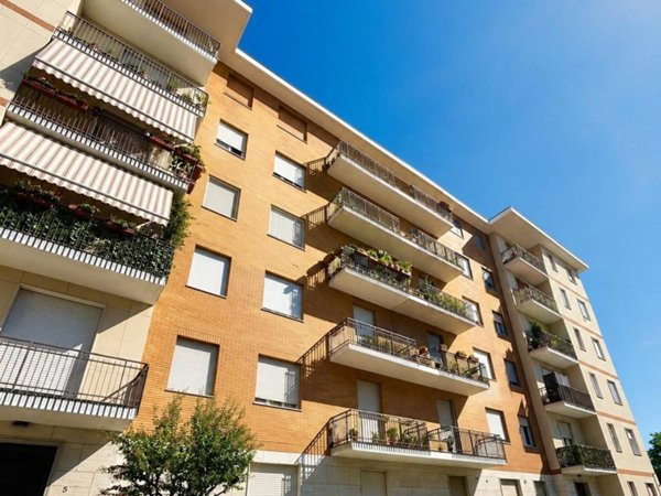 appartamento in vendita a Chieri in zona Roaschia