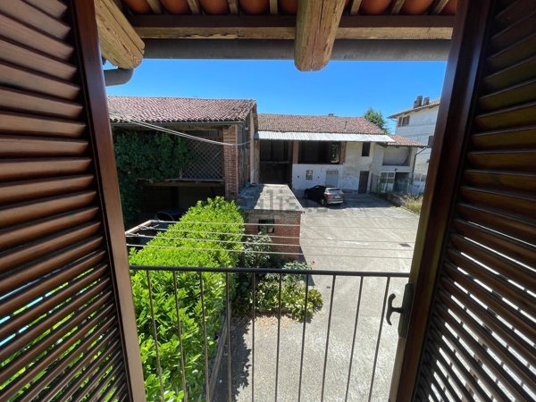 appartamento in vendita a Chieri in zona Airali