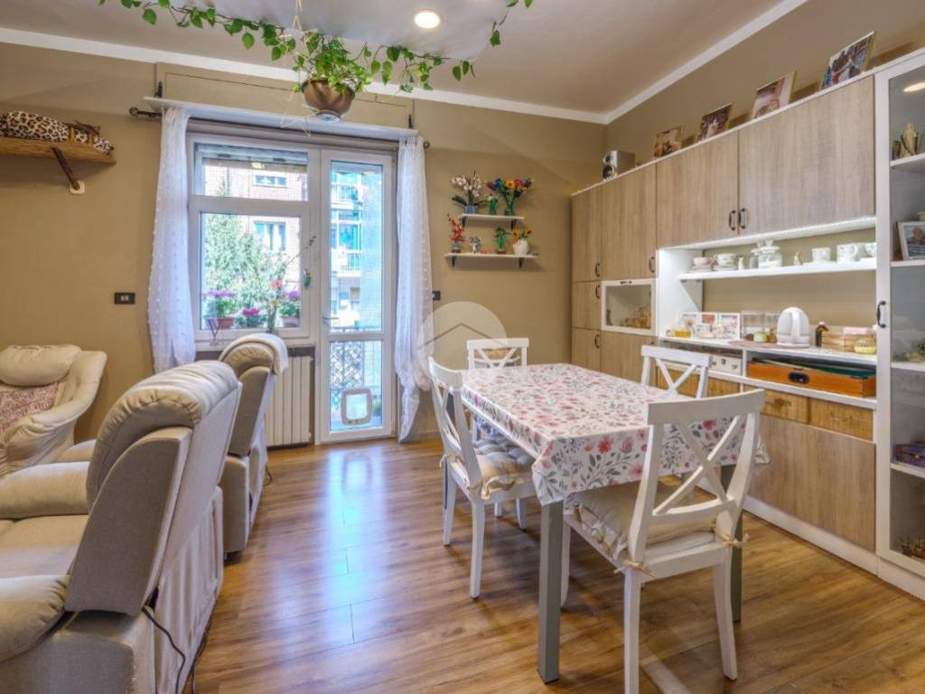 appartamento in vendita a Chieri in zona Borgata Maddalena
