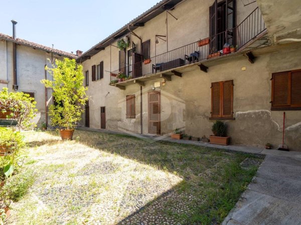 appartamento in vendita a Chieri in zona Canarone