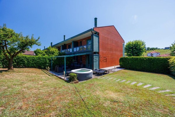 casa indipendente in vendita a Chieri in zona Canarone