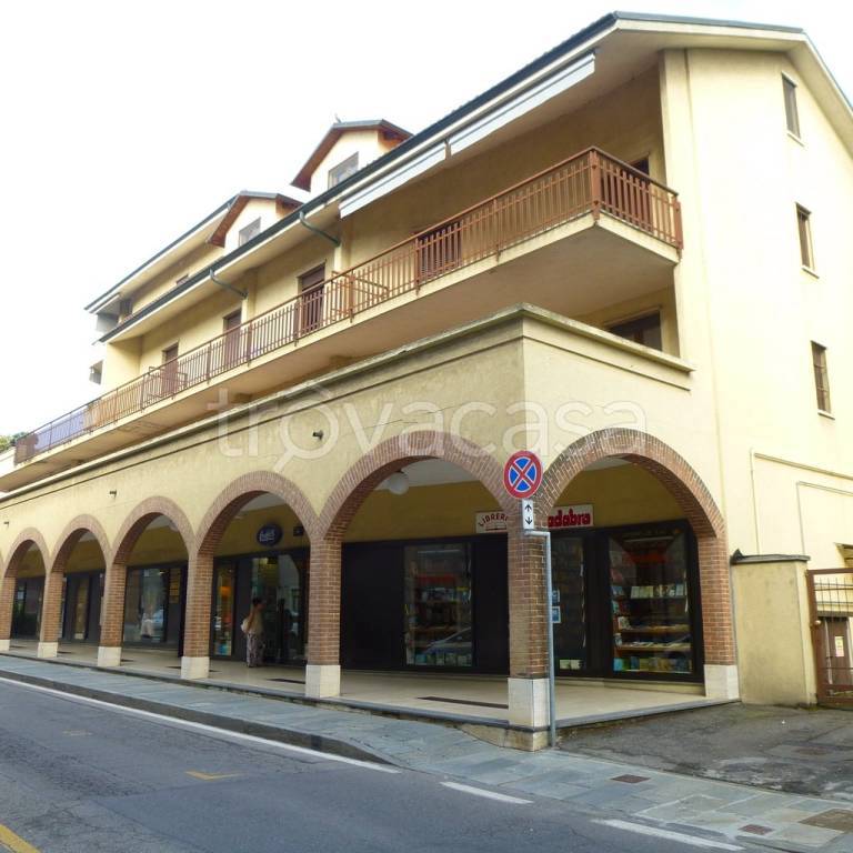 negozio in vendita a Chieri