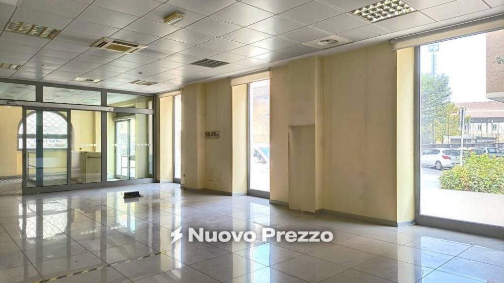 negozio in vendita a Chieri