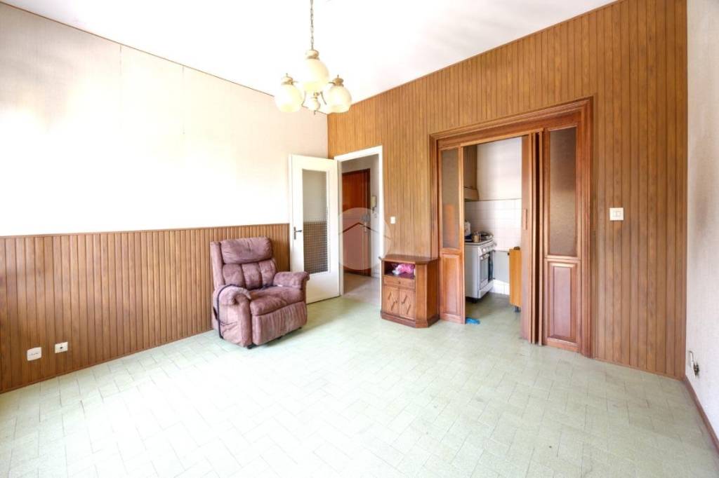 appartamento in vendita a Chieri in zona Roaschia