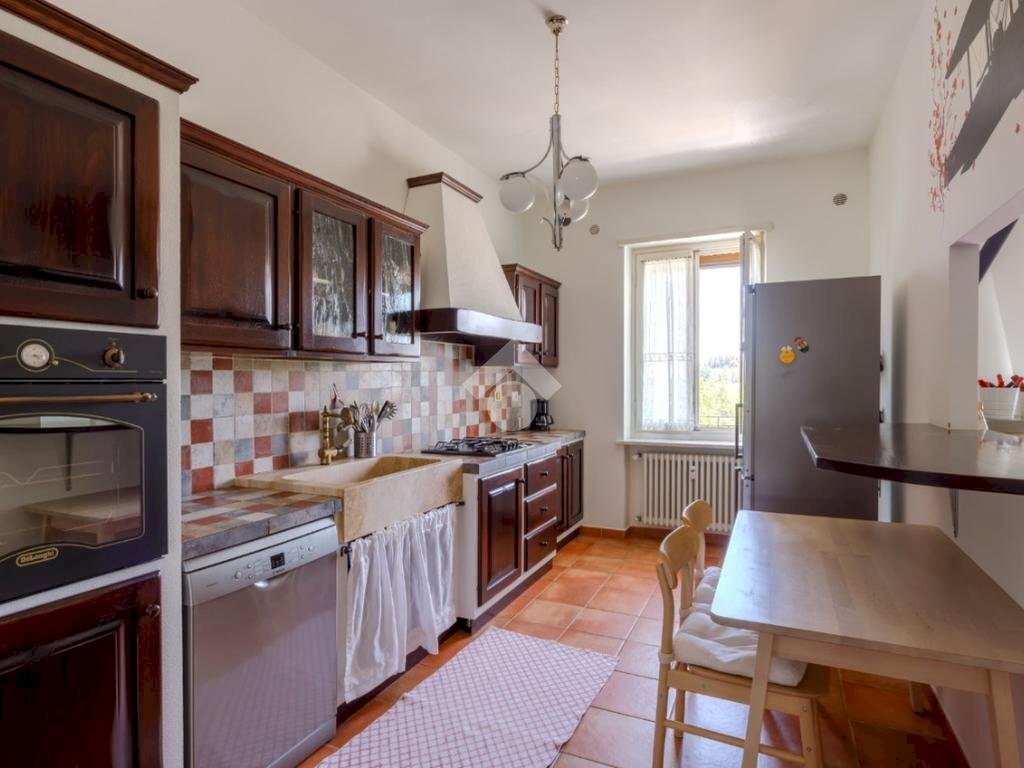 appartamento in vendita a Chieri in zona Roaschia