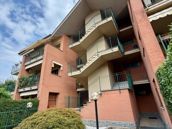 appartamento in vendita a Chieri in zona Roaschia