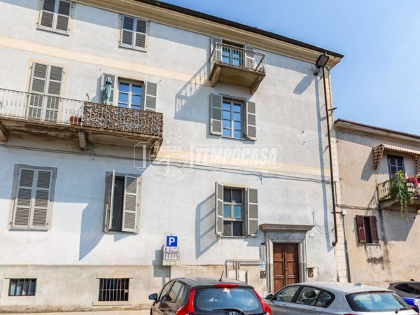 appartamento in vendita a Chieri in zona Canarone