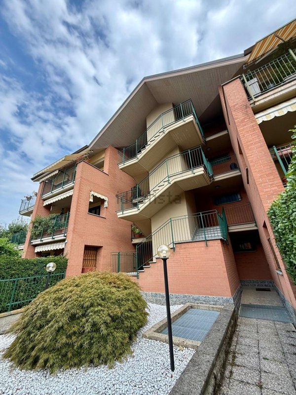 appartamento in vendita a Chieri in zona Roaschia