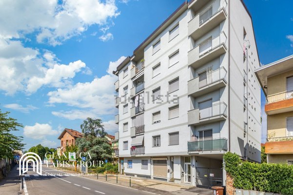appartamento in vendita a Chieri in zona Canarone