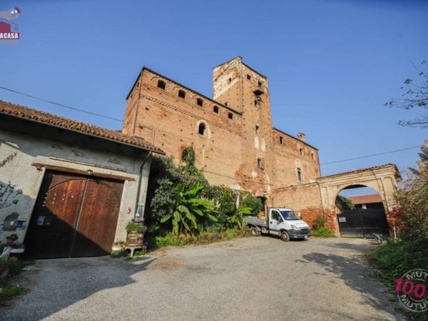 casa indipendente in vendita a Chieri in zona Mosetti
