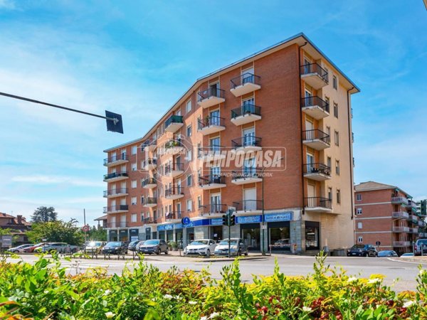 appartamento in vendita a Chieri in zona Roaschia