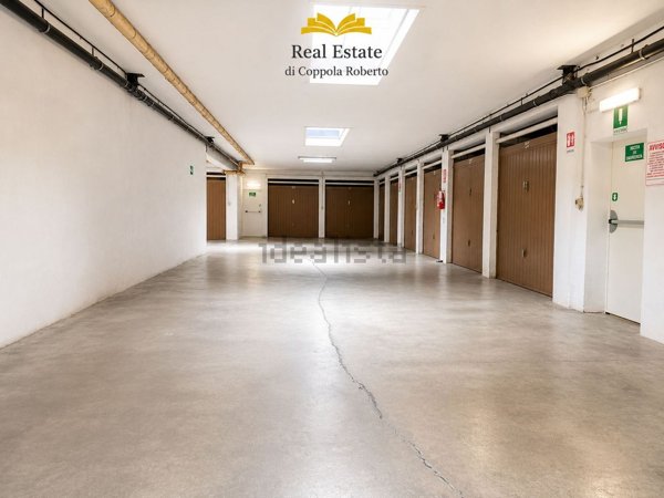 box auto in vendita a Chieri in zona Canarone