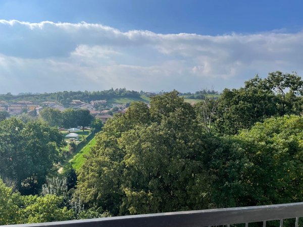 appartamento in vendita a Chieri in zona Canarone