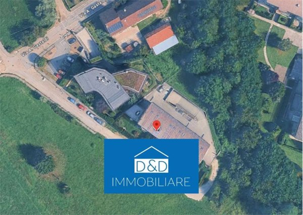 locale commerciale in vendita a Chieri