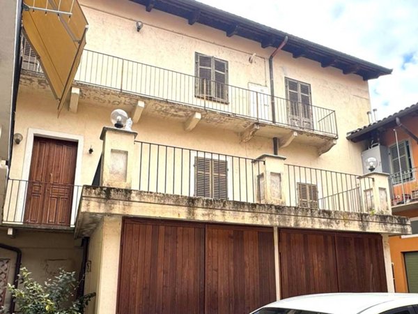 casa indipendente in vendita a Chieri in zona Canarone