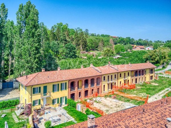 casa indipendente in vendita a Chieri in zona Airali