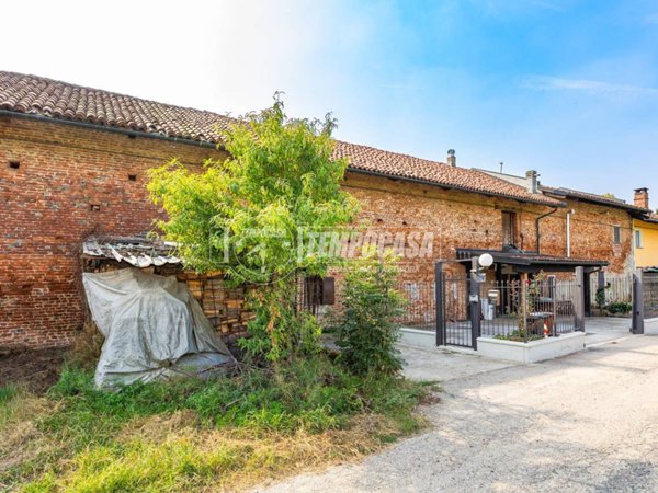 appartamento in vendita a Chieri in zona Airali