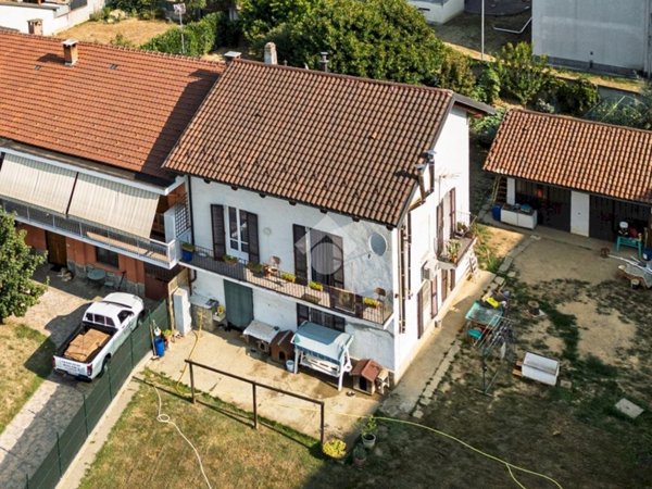 casa semindipendente in vendita a Chieri in zona Airali