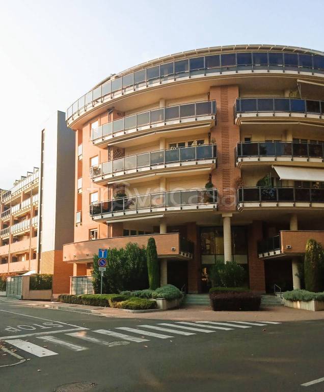 appartamento in vendita a Chieri in zona Canarone