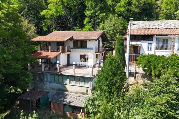 casa indipendente in vendita a Chiesanuova