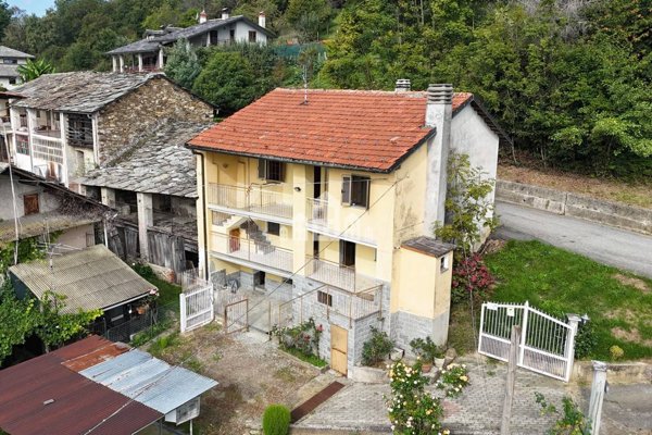 casa indipendente in vendita a Chiesanuova